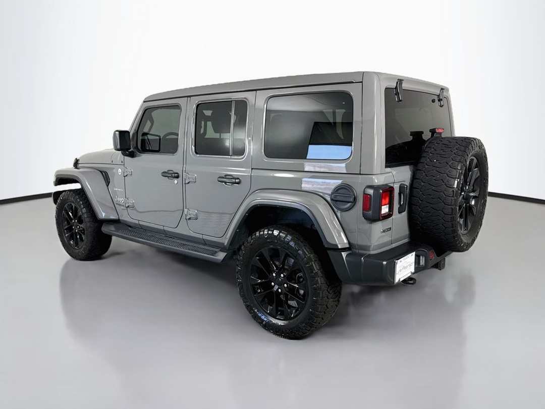 2021 Jeep Wrangler Unlimited Sahara - Image 3