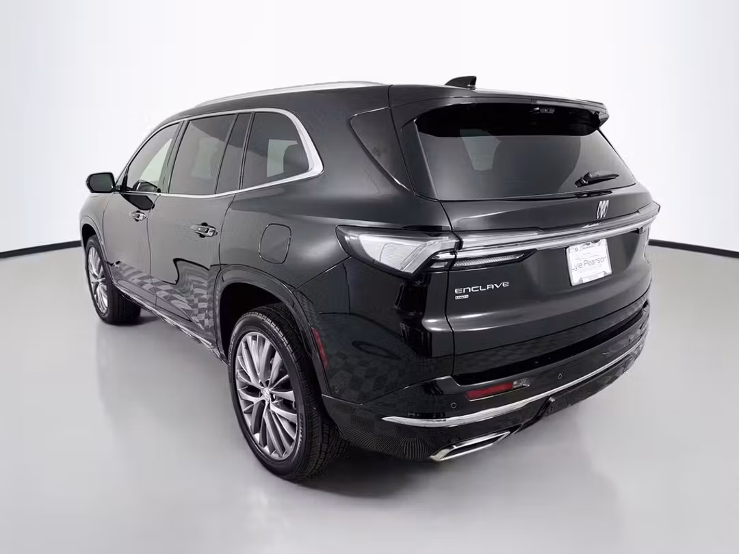 2025 Buick Enclave Avenir - Image 3