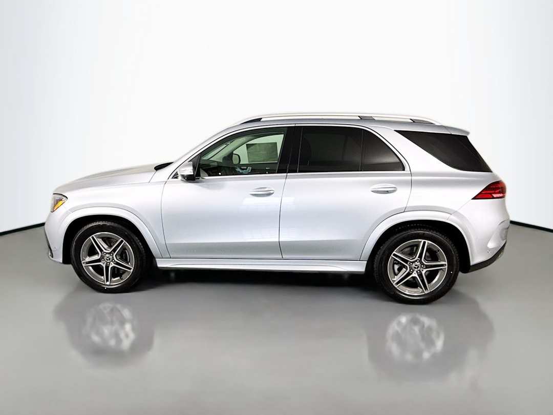 2026 Mercedes-Benz GLE 450 - Image 2