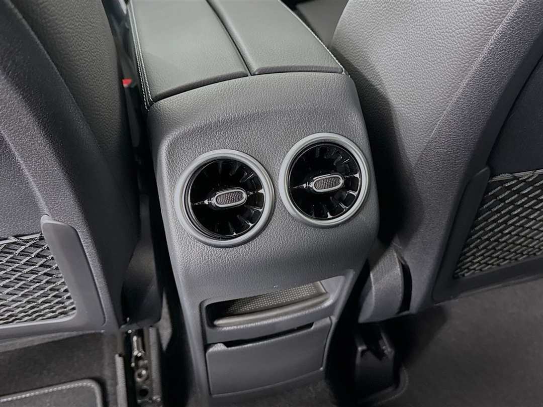 2025 Mercedes-Benz GLB Base - Photo 27