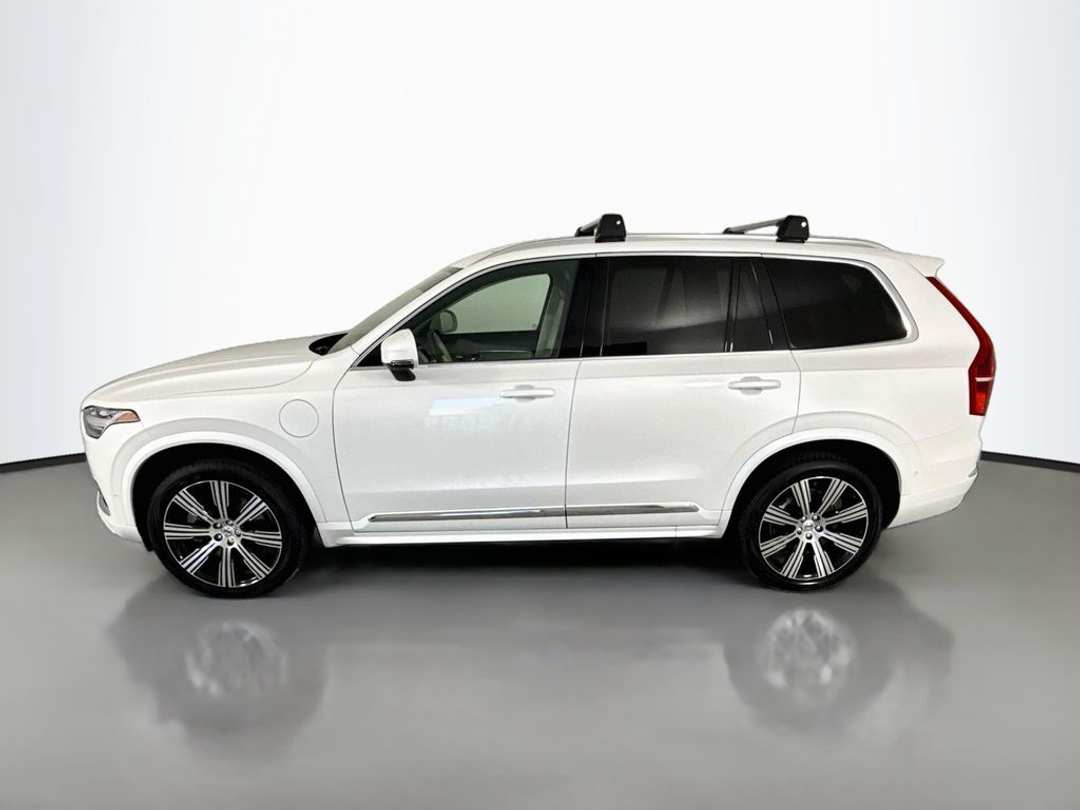 2025 Volvo Xc90 Plug-In Hybrid T8 Ultra - Image 2