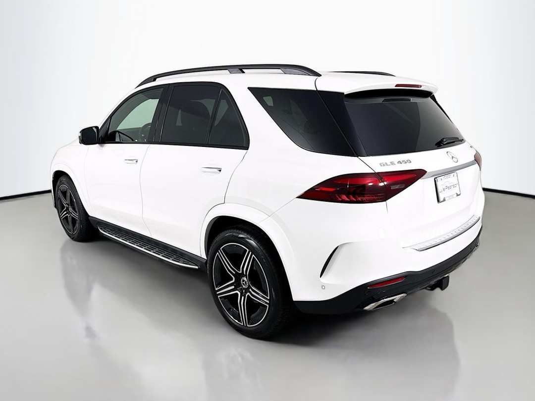 2026 Mercedes-Benz GLE 450 - Image 3