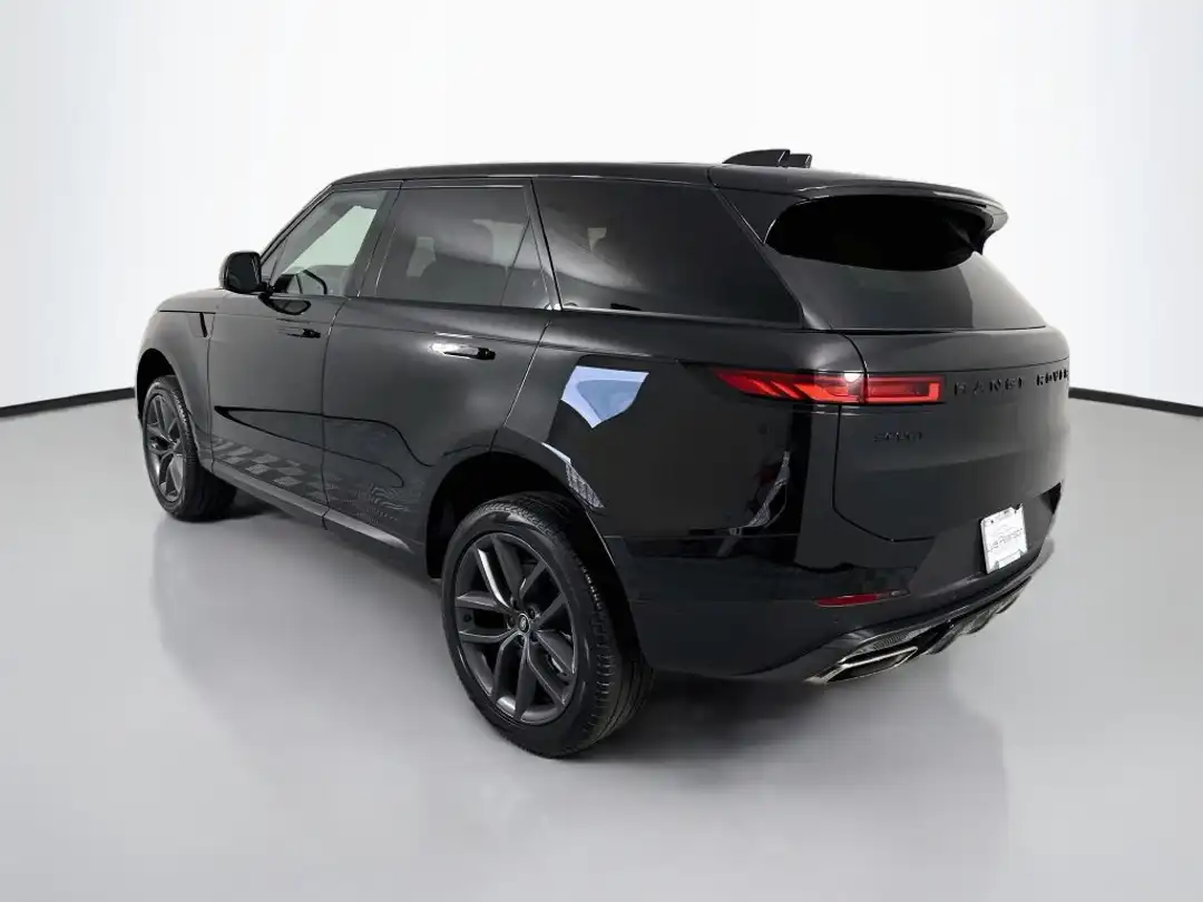 2024 Land Rover Range Rover Sport SE - Image 3