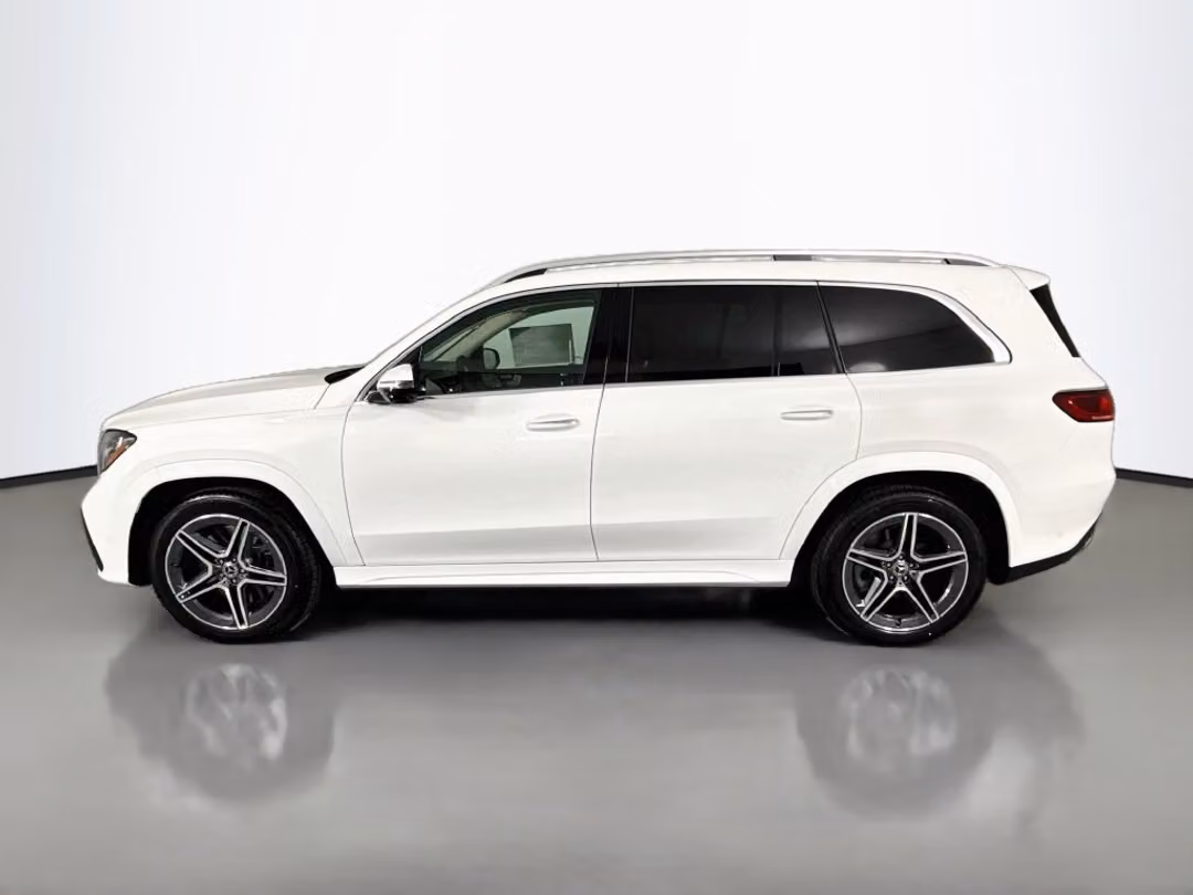 2027 Mercedes-Benz GLS 450 - Image 2