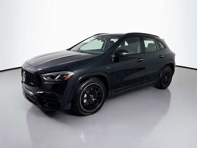2026 Mercedes-Benz GLA 35 AMG
