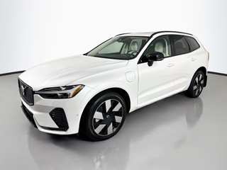 2024 Volvo Xc60 Recharge Plug-In Hybrid T8 Plus Dark Theme