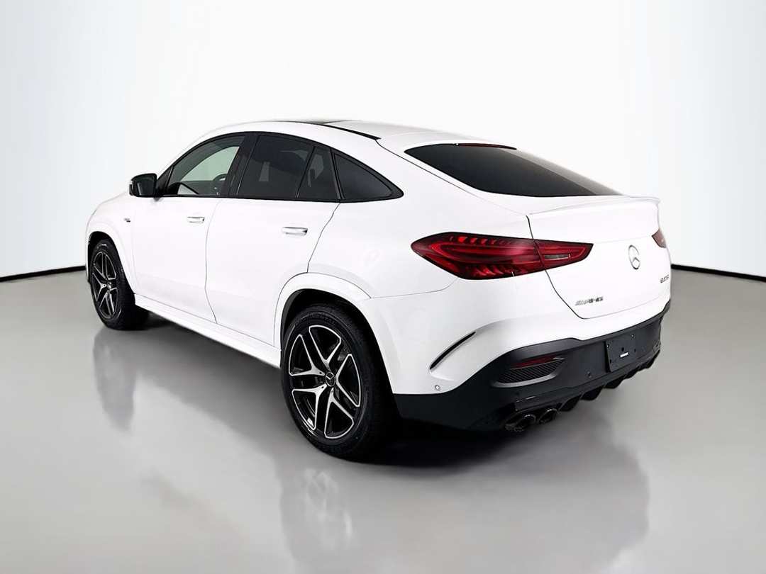 2026 Mercedes-Benz GLE 53 AMG® - Image 3