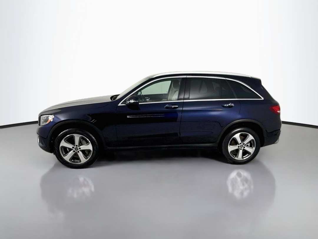 2018 Mercedes-Benz GLC 300 - Image 2