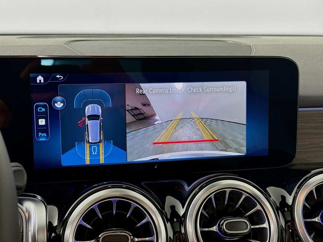 2025 Mercedes-Benz GLB Base - Photo 14