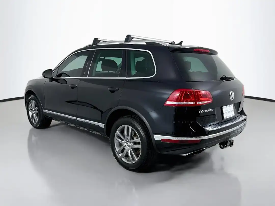 2016 Volkswagen Touareg VR6 FSI - Image 3