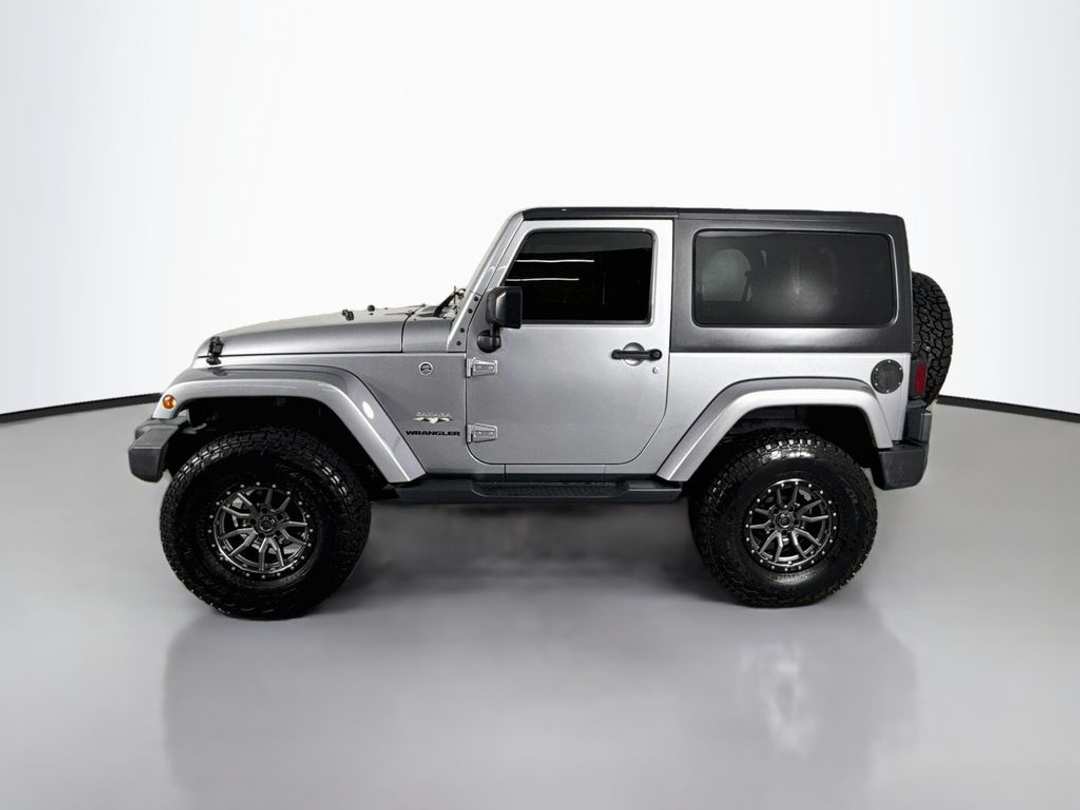2016 Jeep Wrangler Sahara - Image 2