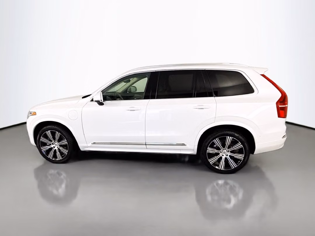 2024 Volvo Xc90 Recharge Plug-In Hybrid T8 Plus Bright Theme 7 Passenger - Image 2