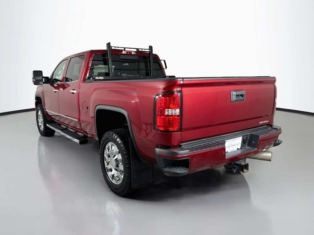 2019 GMC Sierra 2500Hd Denali - Image 3