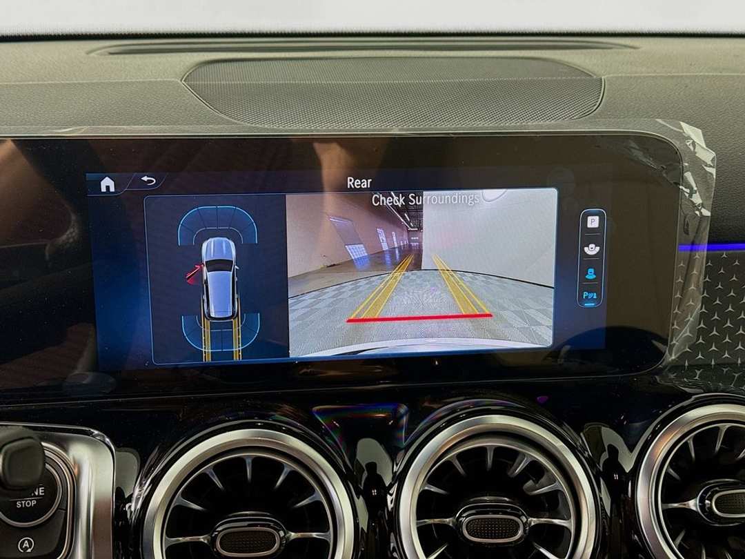 2025 Mercedes-Benz GLB Base - Photo 14