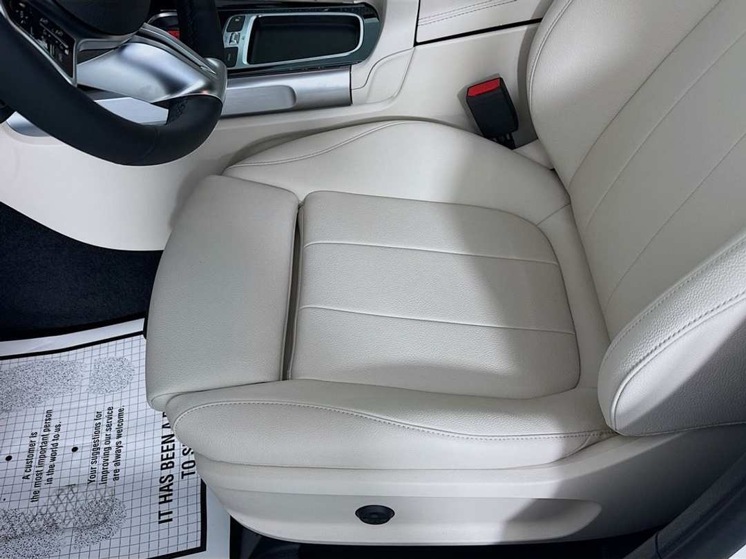 2025 Mercedes-Benz GLB Base - Photo 19