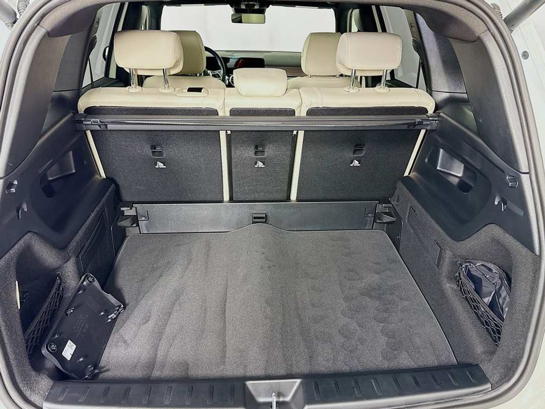 2025 Mercedes-Benz GLB Base - Photo 10