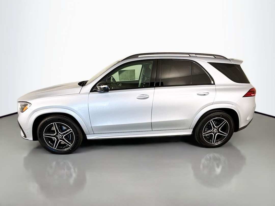 2026 Mercedes-Benz GLE 450 - Image 2