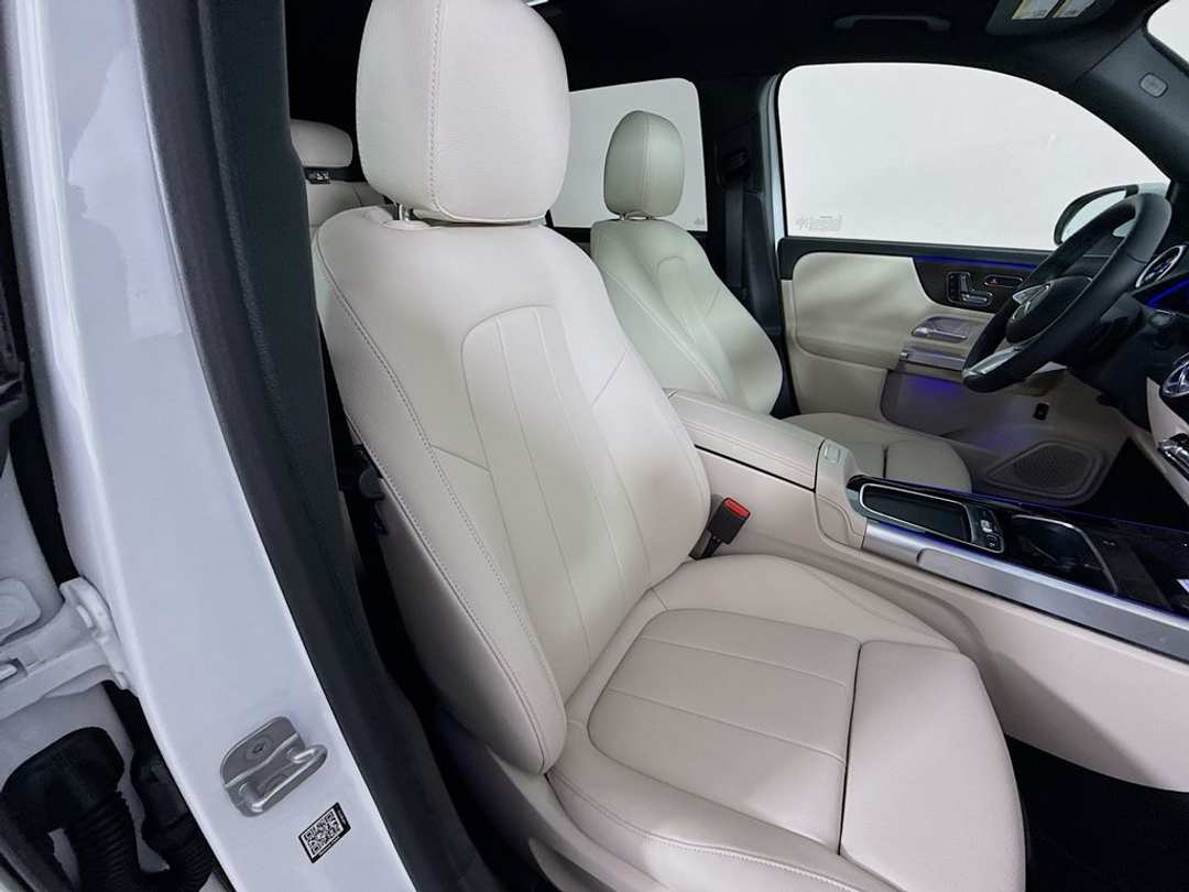 2025 Mercedes-Benz GLB Base - Photo 28