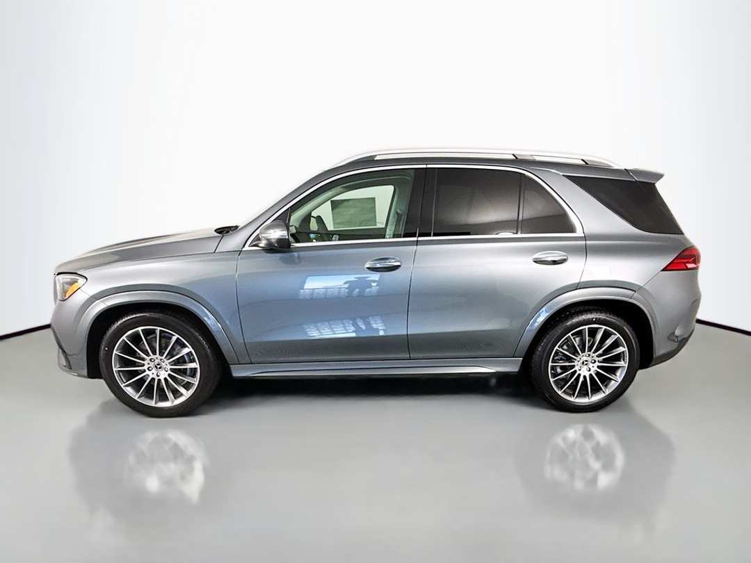 2026 Mercedes-Benz GLE 450 - Image 2