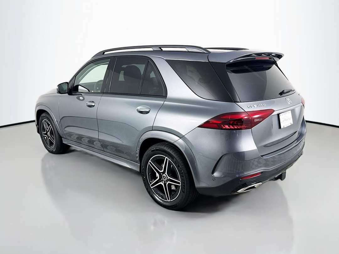 2026 Mercedes-Benz GLE 450 - Image 3