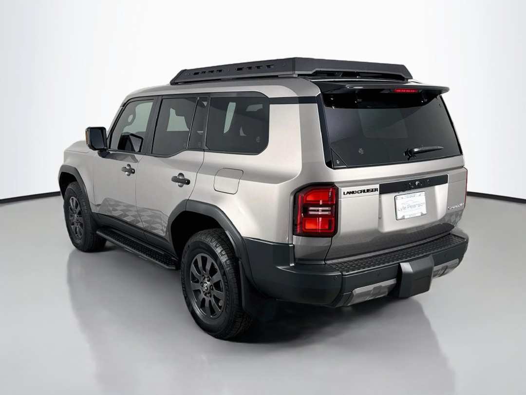 2026 Toyota Land Cruiser Base - Image 3