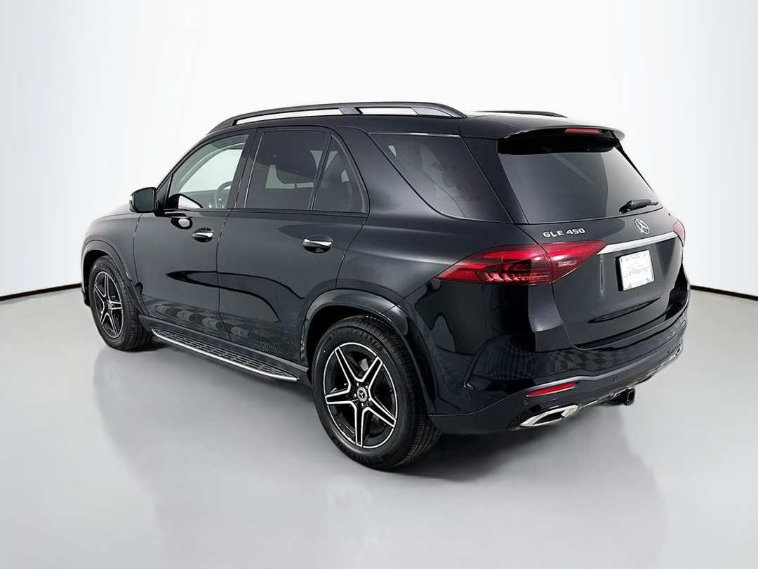 2026 Mercedes-Benz GLE 450 - Image 3