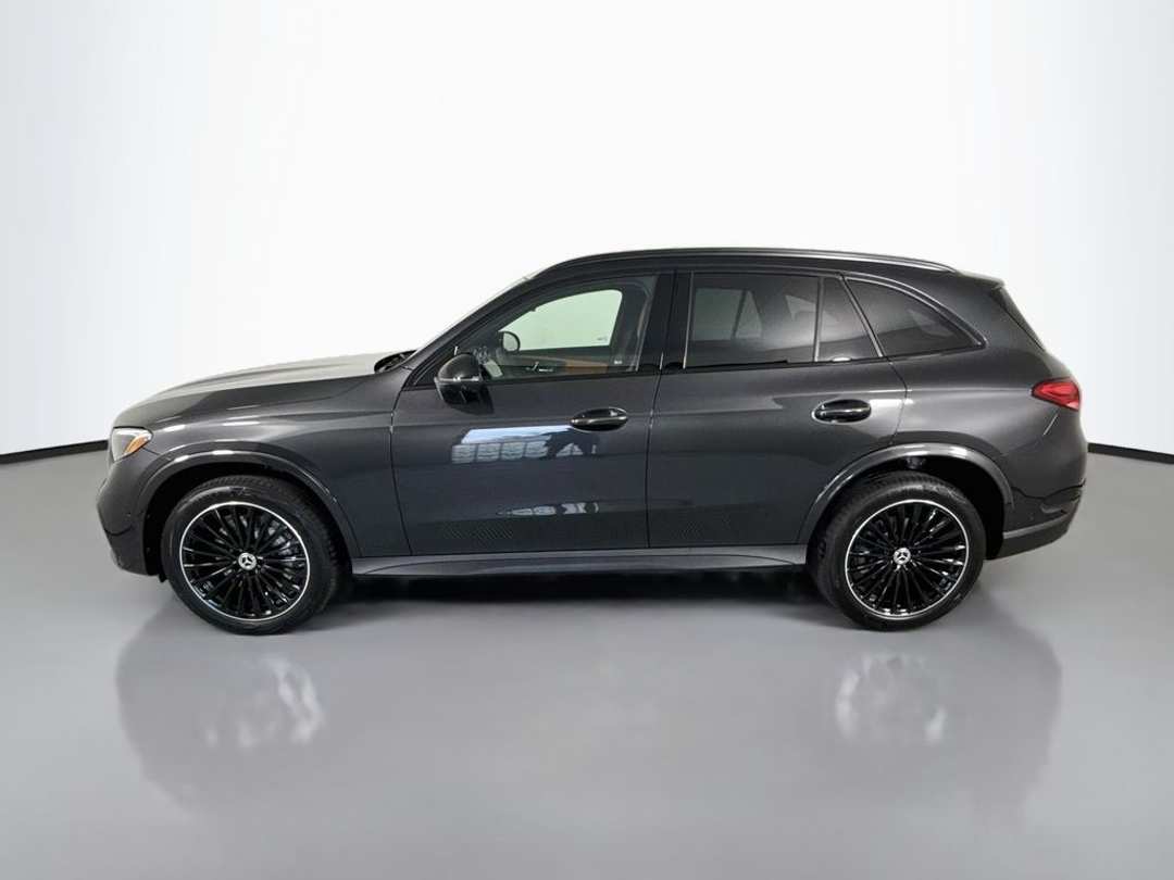 2027 Mercedes-Benz GLC 300 - Image 2
