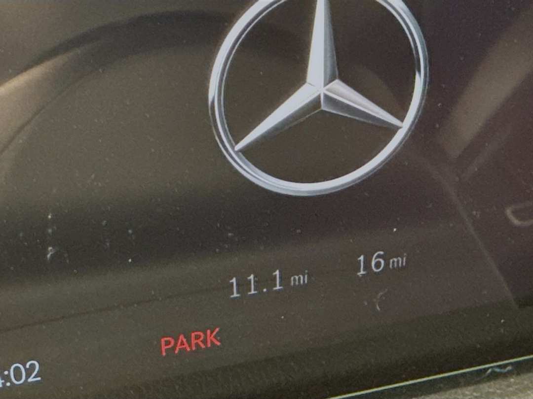 2025 Mercedes-Benz GLB Base - Photo 13