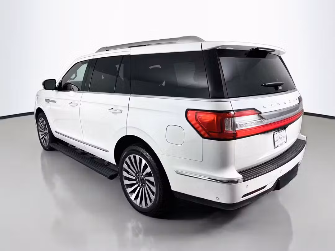 2021 Lincoln Navigator Reserve - Image 3