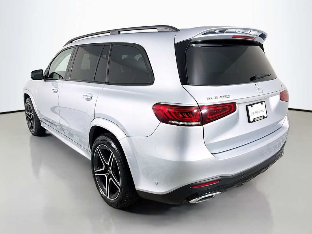 2022 Mercedes-Benz GLS 450 - Image 3