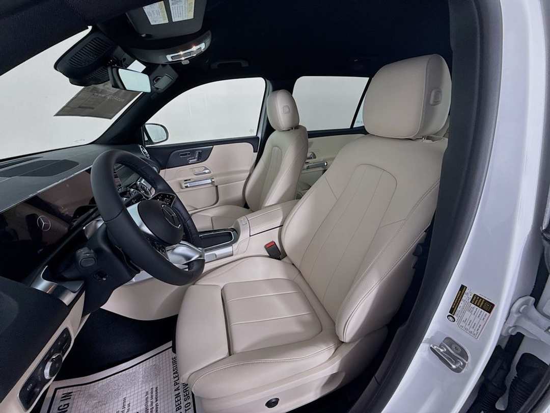 2025 Mercedes-Benz GLB Base - Photo 21