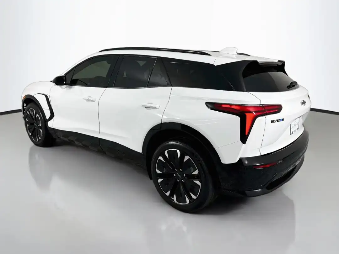 2024 Chevrolet Blazer Ev RS - Image 3