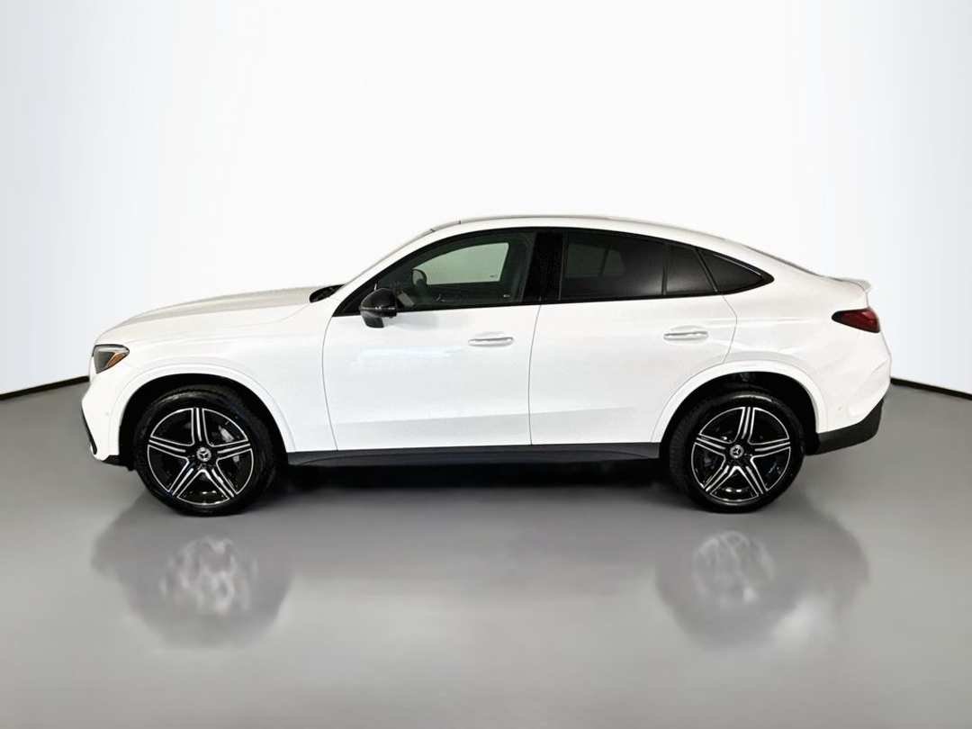 2026 Mercedes-Benz GLC 300 - Image 2
