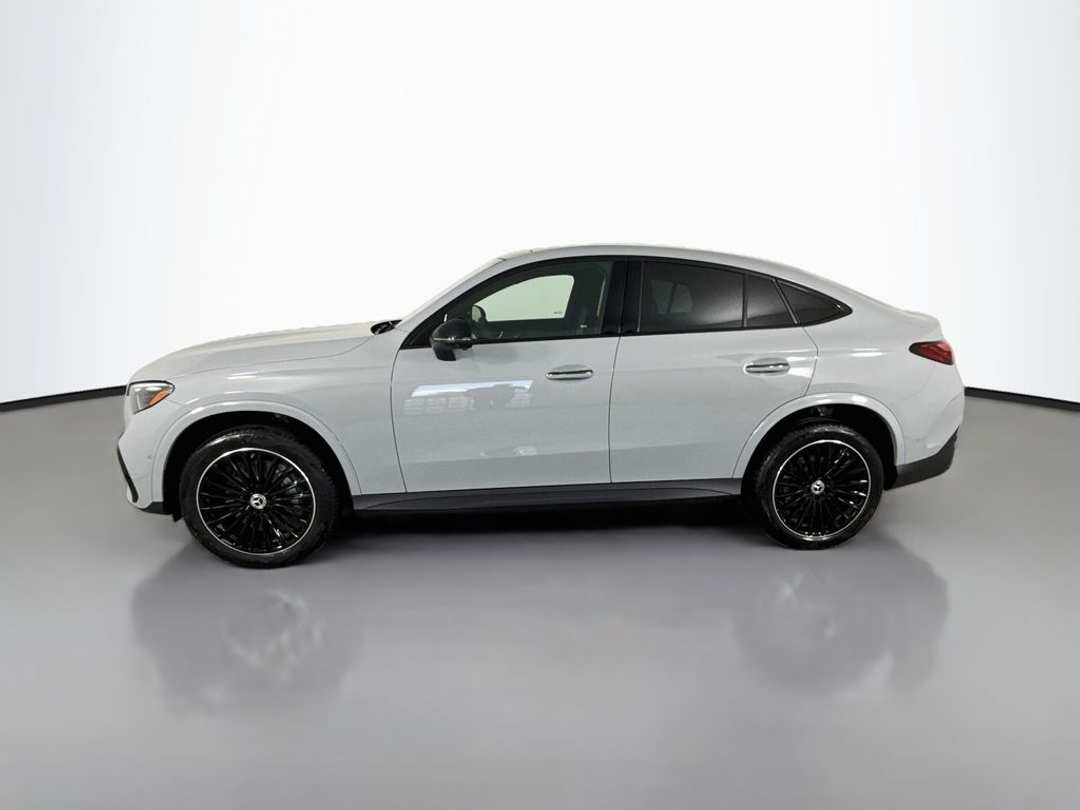 2027 Mercedes-Benz GLC 300 - Image 2