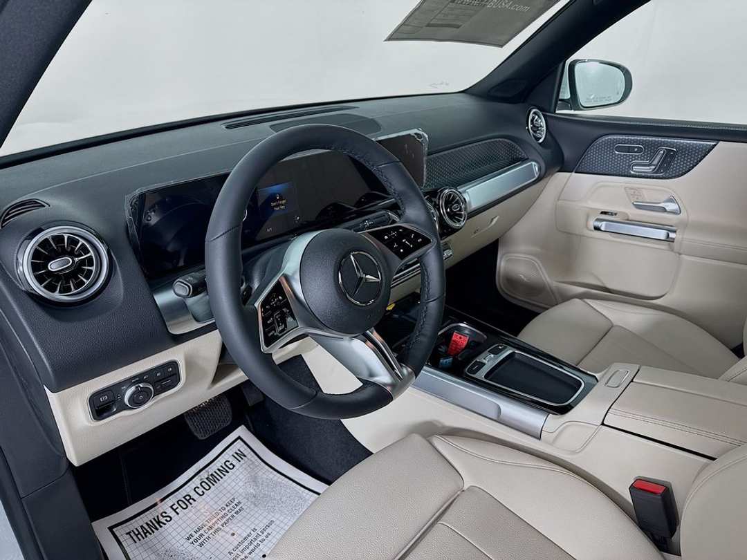 2025 Mercedes-Benz GLB Base - Photo 9