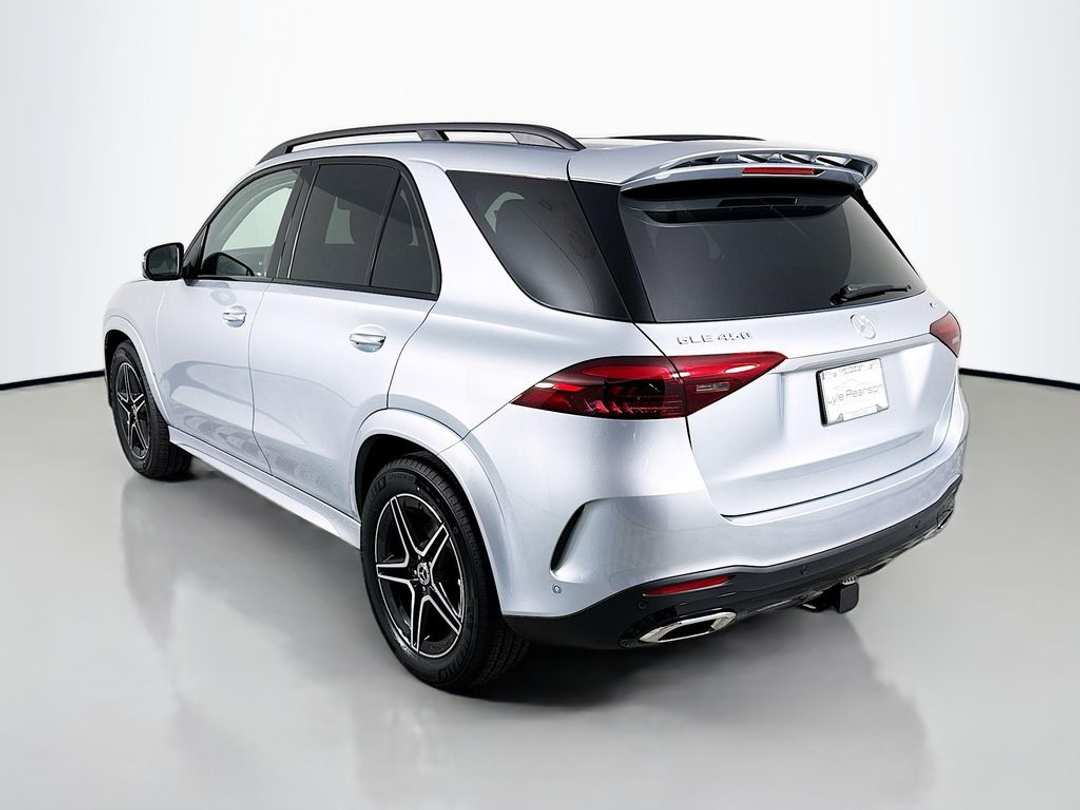 2026 Mercedes-Benz GLE 450 - Image 3