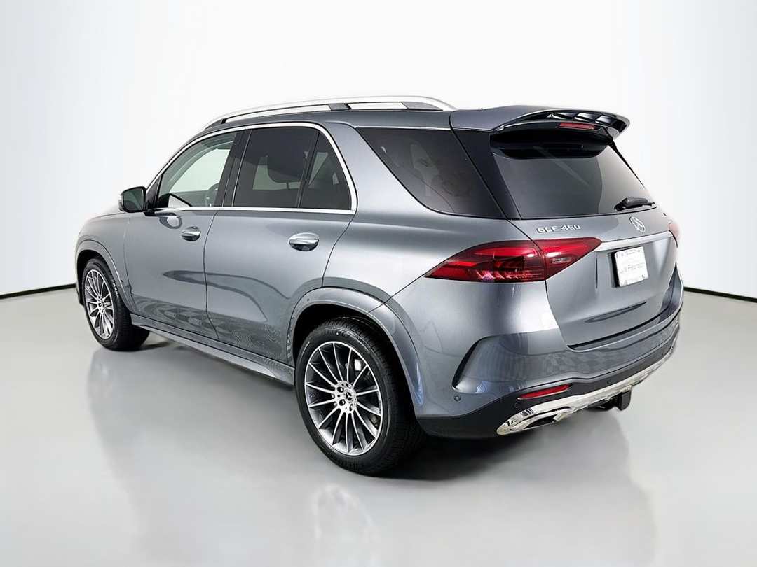 2026 Mercedes-Benz GLE 450 - Image 3