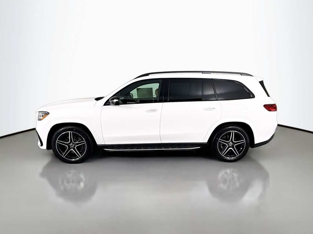 2026 Mercedes-Benz GLS 450 - Image 2