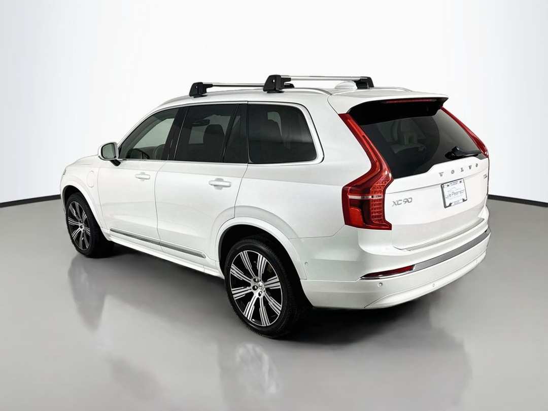 2025 Volvo Xc90 Plug-In Hybrid T8 Ultra - Image 3