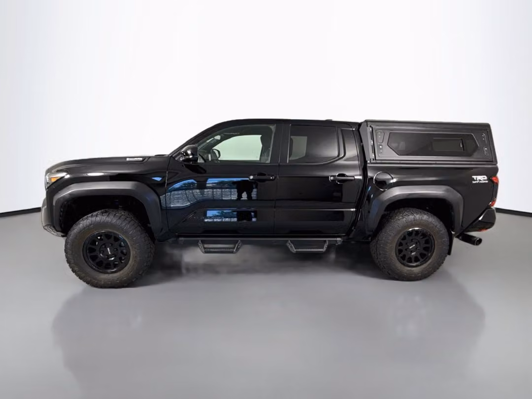 2024 Toyota Tacoma Hybrid TRD Off Road - Image 2