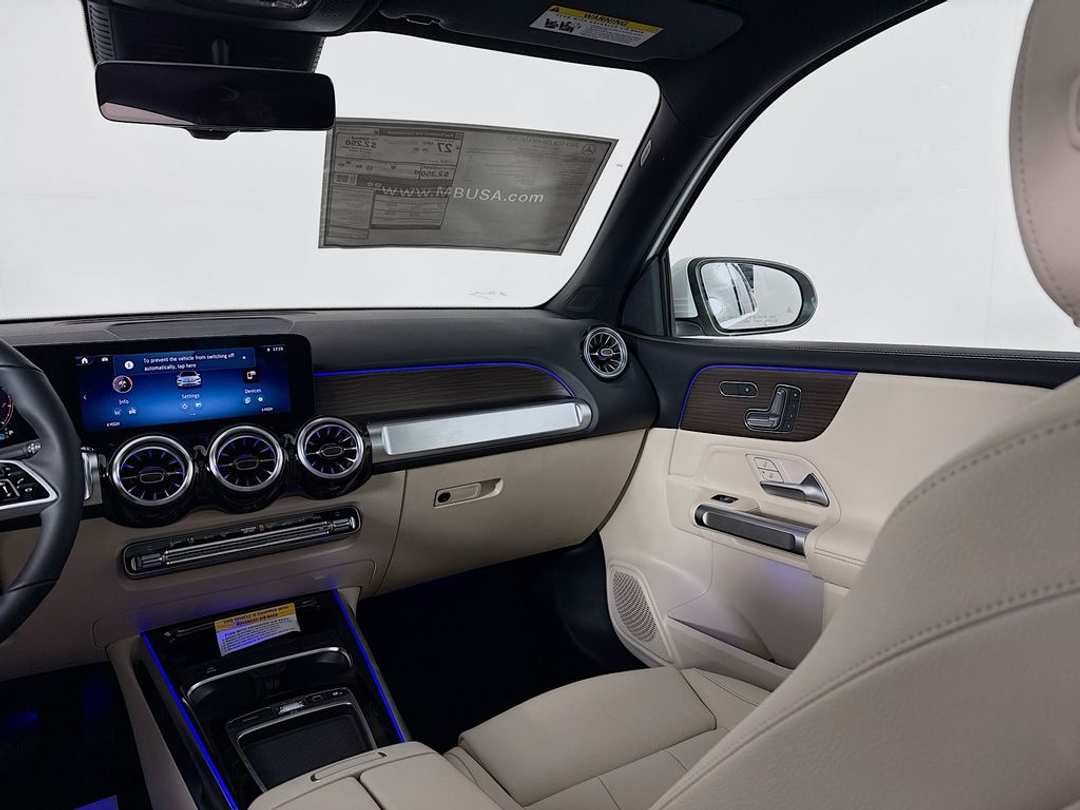 2025 Mercedes-Benz GLB Base - Photo 23
