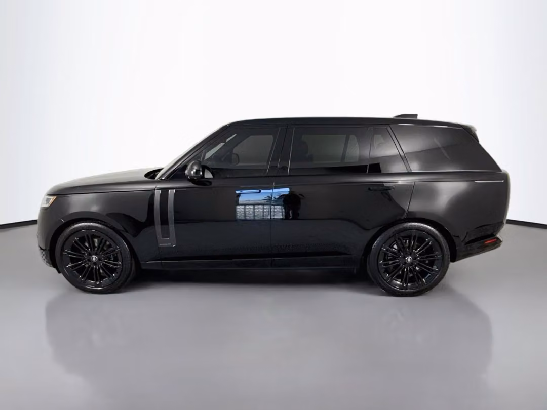 2025 Land Rover Range Rover Autobiography - Image 2