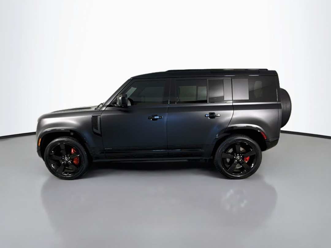 2025 Land Rover Defender 110 X - Image 2