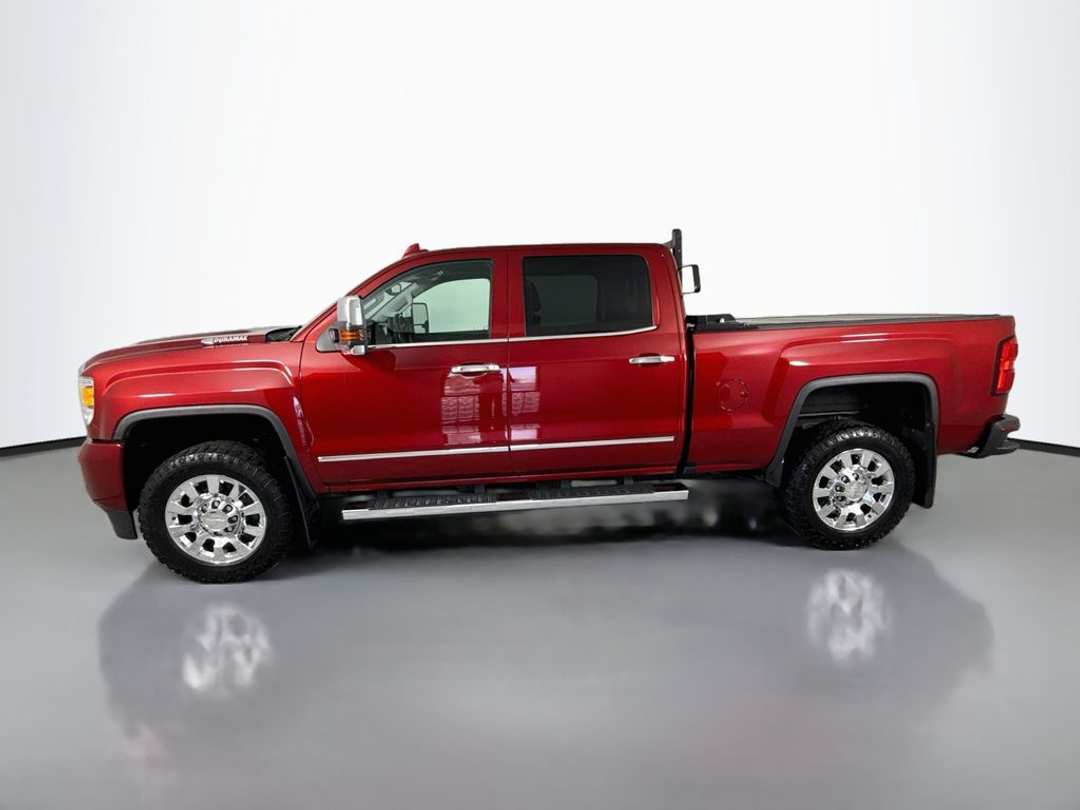 2019 GMC Sierra 2500Hd Denali - Image 2