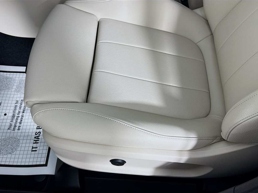 2025 Mercedes-Benz GLB Base - Photo 19