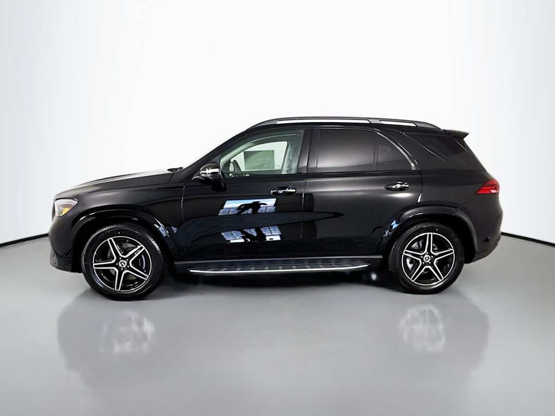 2026 Mercedes-Benz GLE 450 - Image 2