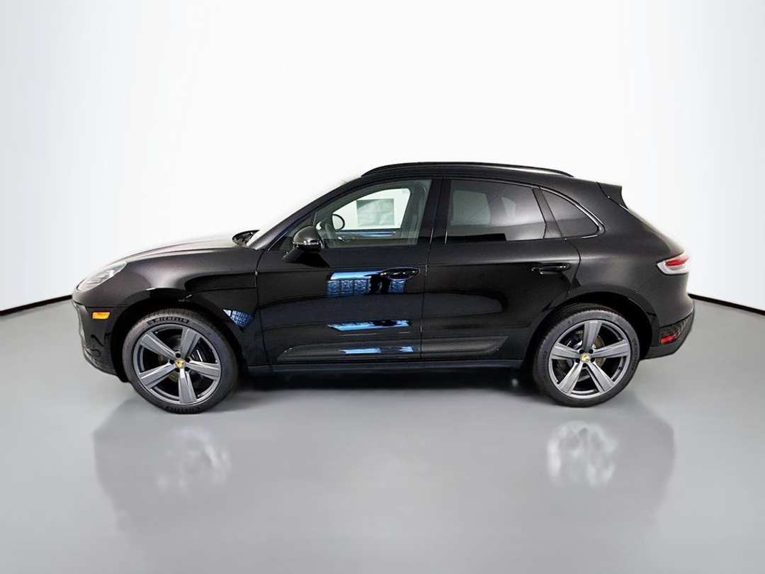 2026 Porsche Macan - Image 2