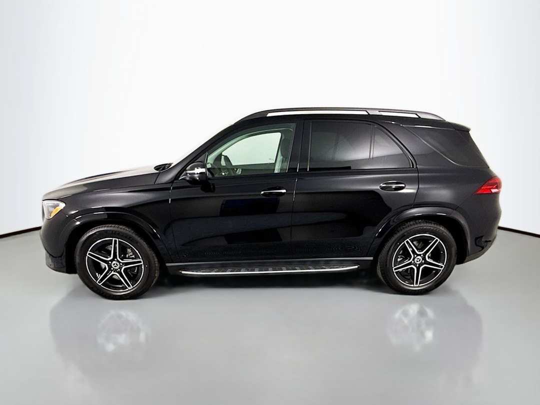 2026 Mercedes-Benz GLE 450 - Image 2
