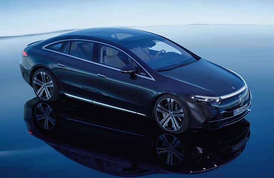 2022 Mercedes-Benz EQS technology and performance features